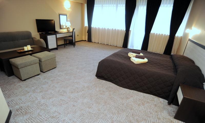 Hotel Ловеч Экстерьер фото